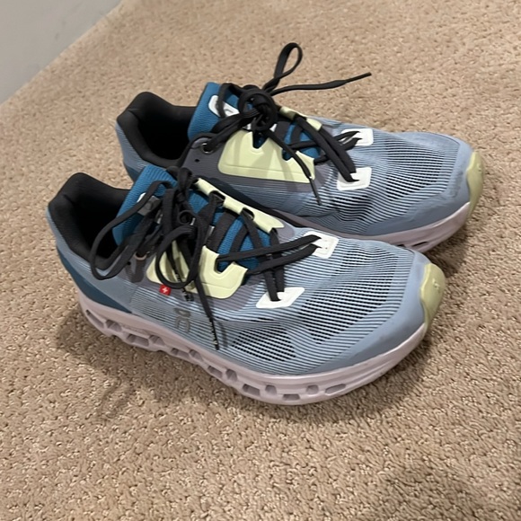 On Cloudstratus - Picture 4 of 4